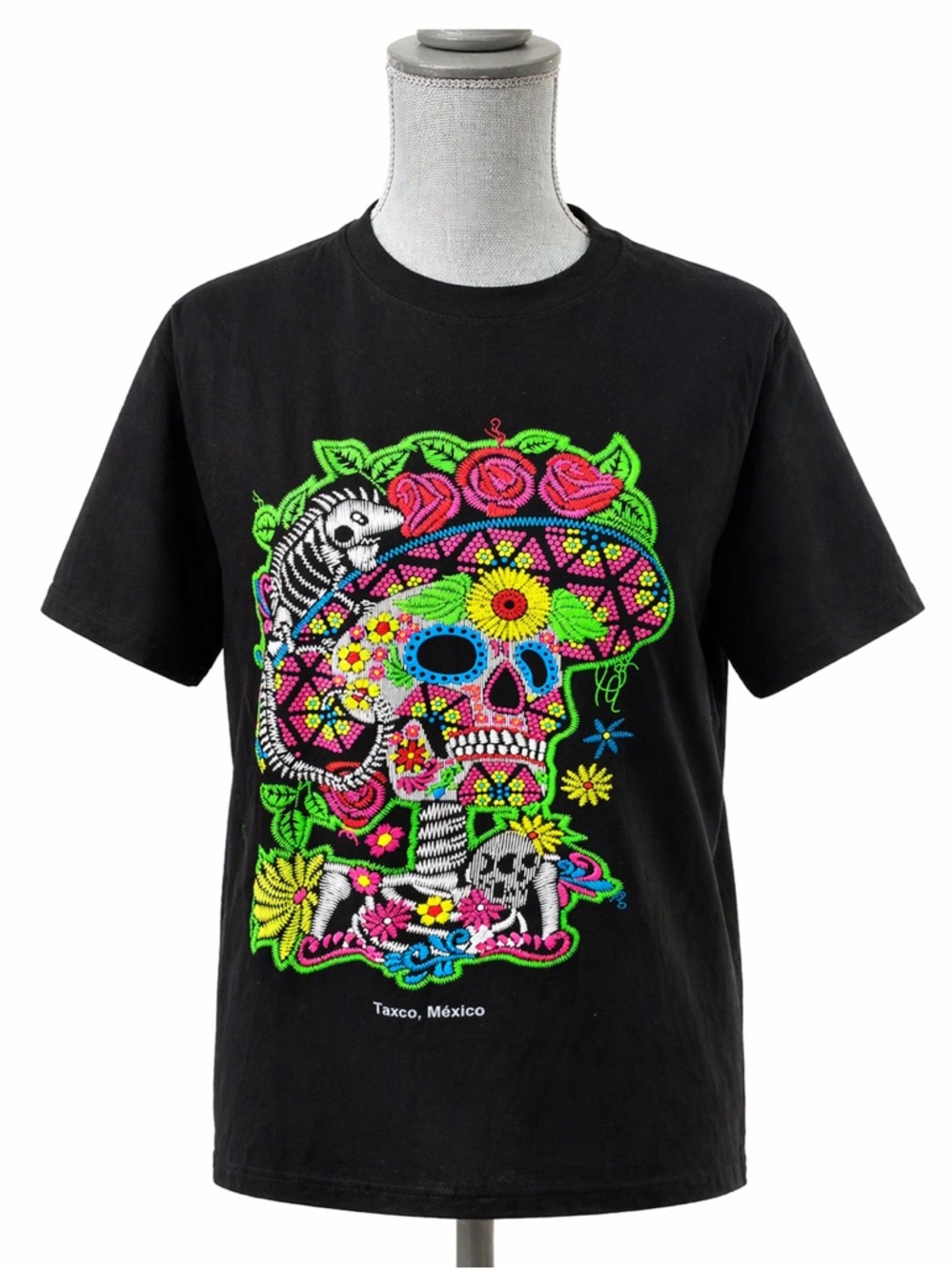 Euro Cotton Comfort Red & Blue Logo Tag Tee Day of the Dead Size L